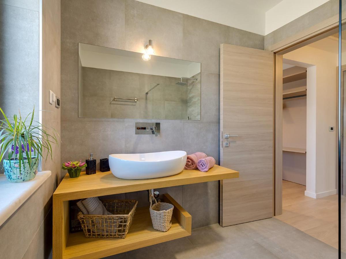 Tar-Vabriga Villa Flora Vabriga מראה חיצוני תמונה